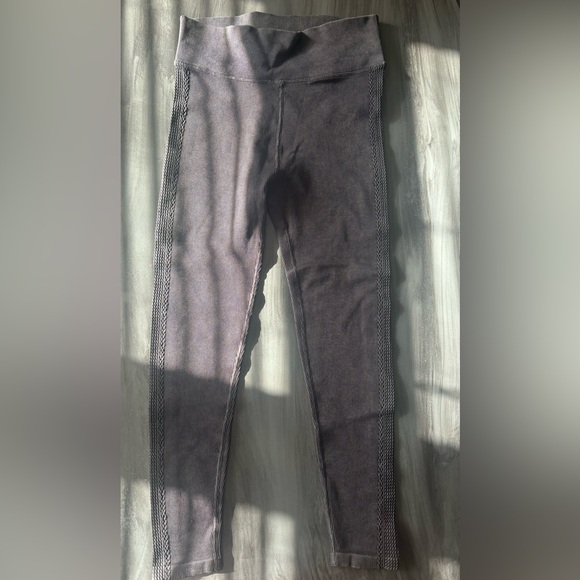 American Eagle Outfitters Pants - Offline leggings